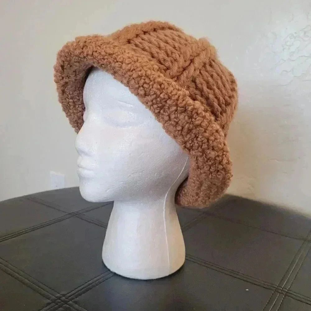 Betmar Unisex Adult Tan Acrylic Knit Yarn Bucket Hat EUC sz OS - Picture 2 of 10
